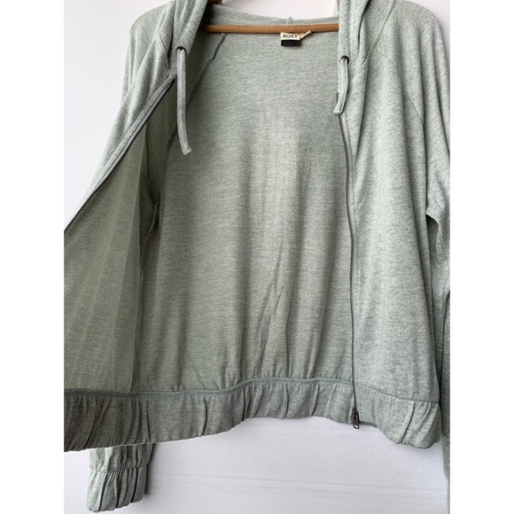 Small, Roxy, NWOT sage green and white Like A Dream super soft zip up hoodie - Picture 2 of 11